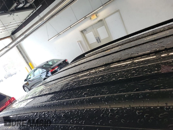 2024 Volkswagen Atlas SE with VIN 1V2HR2CA7RC555188, listed as a IAAI auction lot 42791847 with 29,357 mi miles and . Bid and sale history available at DreamBid. Image 1.
