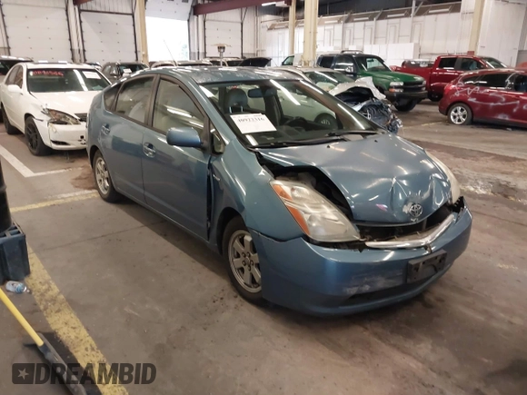 2006 Toyota Prius with VIN JTDKB20U463129691, listed as a IAAI auction lot 40922316 with 301,945 mi miles. Bid and sale history available at carsss.com. Image 1.