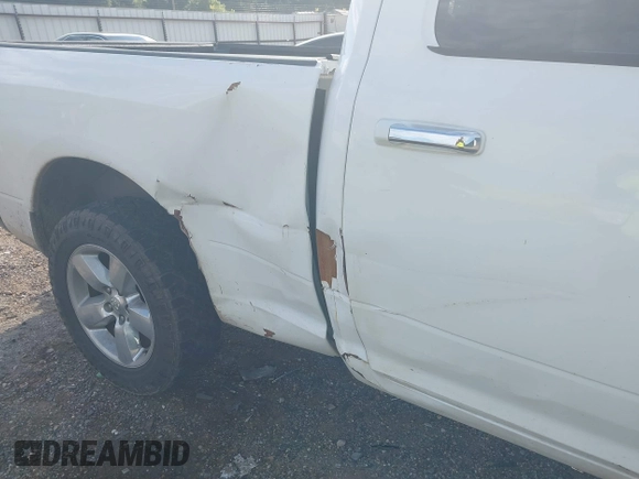 2015 Ram 1500 Big Horn with VIN 1C6RR6GT6FS604432, listed as a IAAI auction lot 39565790 with 177,524 mi miles. Bid and sale history available at carsss.com. Image 12.
