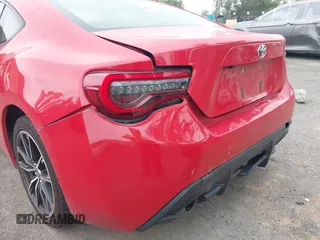 2017 Toyota 86 with VIN JF1ZNAA1XH8705784, listed as a IAAI auction lot 41559214 with 54,564 mi miles. Bid and sale history available at carsss.com. Image 20.