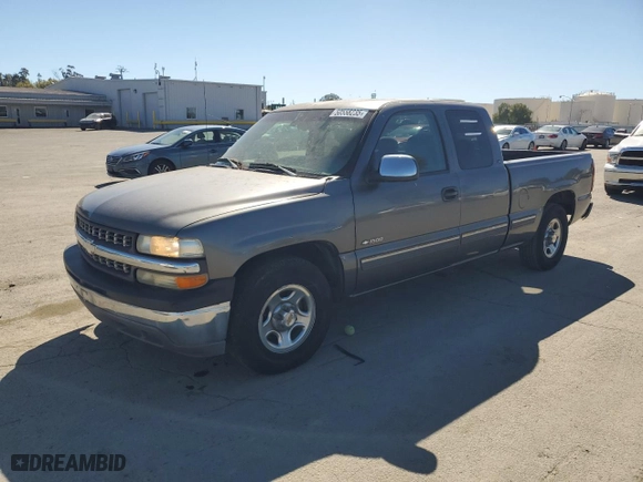 1999 Chevrolet Silverado 1500 LS with VIN 1GCEC19V4XZ154928, listed as a Copart auction lot 50558235 with 0 mi miles and Clean Title. Bid and sale history available at carsss.com. Image 1.
