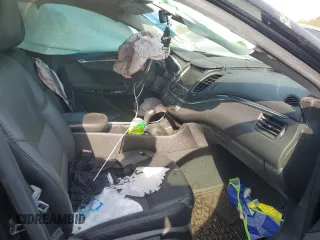 2018 Chevrolet Impala LT z VIN 2G1105S34J9105472, wystawiony jako Copart lot #49673485 z przebiegiem Nie podano mil oraz Szkoda całkowita • Salvage title. Historia ofert i sprzedaży dostępna na DreamBid. Obrazek 7.