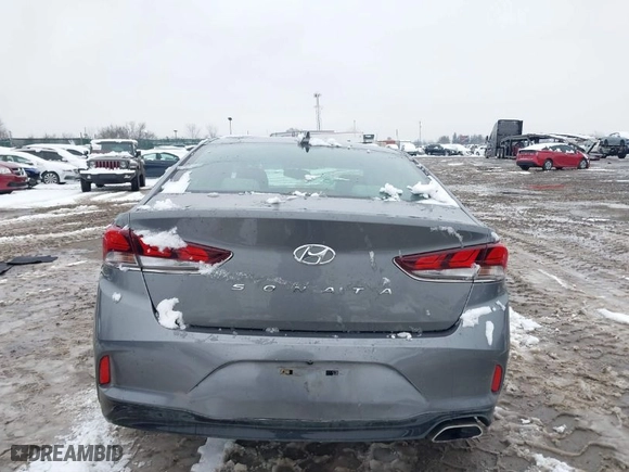 2019 Hyundai Sonata Sport with VIN 5NPE34AF5KH806249, listed as a IAAI auction lot 41567922 with 27,649 mi miles. Bid and sale history available at carsss.com. Image 15.