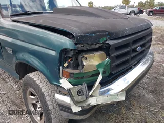 1993 Ford F-150 z VIN 1FTEX15N7PKB65960, wystawiony jako IAAI lot #41306323 z przebiegiem Nie podano mil oraz . Historia ofert i sprzedaży dostępna na DreamBid. Obrazek 13.
