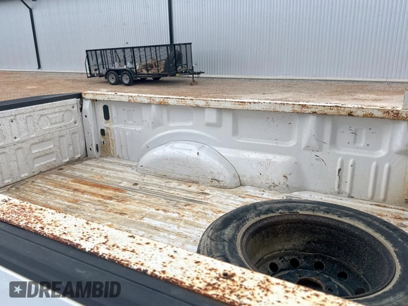 2018 Ford F-150 XL with VIN 1FTMF1C53JKF40347, listed as a Copart auction lot 63626035 with 207,222 mi miles and Clean title. Bid and sale history available at DreamBid. Image 6.