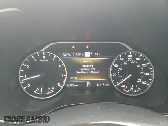 2019 Nissan Maxima SR with VIN 1N4AA6AV4KC376867, listed as a Copart auction lot 82721294 with 96,695 mi miles and Clean Title. Bid and sale history available at DreamBid. Image 9.