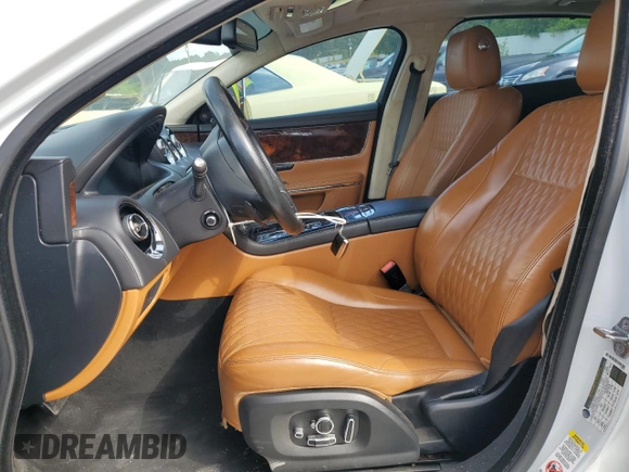 2016 Jaguar XJ Portfolio with VIN SAJWA2G72G8V91810, listed as a Copart auction lot 55269305 with Not Provided miles and Clean Title. Bid and sale history available at DreamBid. Image 7.