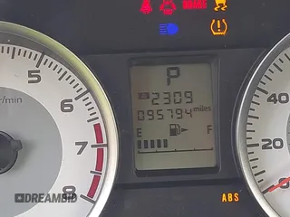2014 Subaru Impreza Special Sports Premium z VIN JF1GPAL61E8225316, wystawiony jako IAAI lot #42252802 z przebiegiem 95 794 mil mil oraz . Historia ofert i sprzedaży dostępna na DreamBid. Obrazek 15.