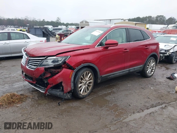 2018 Lincoln MKC Reserve z VIN 5LMCJ3C98JUL30557, wystawiony jako IAAI lot #41432046 z przebiegiem 116 000 mil mil oraz . Historia ofert i sprzedaży dostępna na DreamBid. Obrazek 2.