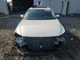2020 Mazda 3 Premium with VIN 3MZBPBEM3LM124712, listed as a Copart auction lot 60290155 with 39,693 mi miles and Salvage title. Bid and sale history available at DreamBid. Image 5.