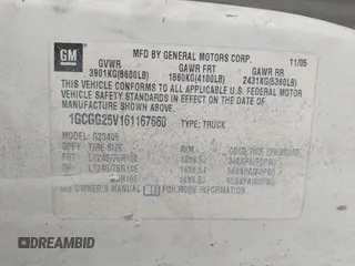 2006 Chevrolet Express Cargo Van with VIN 1GCGG25V161167660, listed as a IAAI auction lot 41902910 with 294,970 mi miles. Bid and sale history available at carsss.com. Image 9.