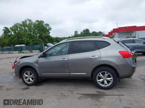 2011 Nissan Rogue SV z VIN JN8AS5MV9BW684553, wystawiony jako IAAI lot #42310408 z przebiegiem 130 954 mil mil oraz . Historia ofert i sprzedaży dostępna na DreamBid. Obrazek 14.