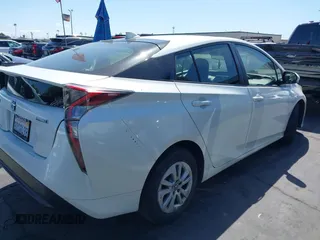2018 Toyota Prius Two with VIN JTDKBRFU7J3063887, listed as a IAAI auction lot 41938978 with 220,771 mi miles. Bid and sale history available at carsss.com. Image 4.