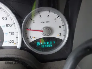 2006 Dodge Durango SLT z VIN 1D4HB48N06F135461, wystawiony jako IAAI lot #42330637 z przebiegiem 157 205 mil mil oraz . Historia ofert i sprzedaży dostępna na DreamBid. Obrazek 15.