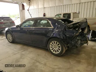 2013 Chrysler 300 z VIN 2C3CCAAG3DH699216, wystawiony jako Copart lot #59239475 z przebiegiem 131 731 mil mil oraz Nie do naprawy • Non repairable. Historia ofert i sprzedaży dostępna na DreamBid. Obrazek 2.