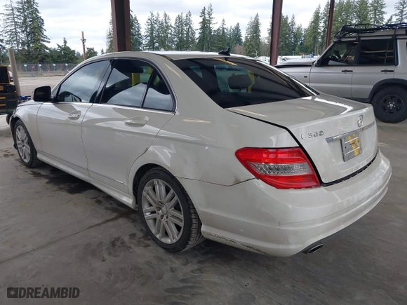 2008 Mercedes-Benz C-Class 3.0L Sport with VIN WDDGF54X48F117547, listed as a IAAI auction lot 41764470 with 93,631 mi miles. Bid and sale history available at carsss.com. Image 3.