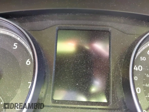 2021 Volkswagen Atlas SE z VIN 1V2WC2CA4MC232301, wystawiony jako IAAI lot #42538962 z przebiegiem Nie podano mil oraz . Historia ofert i sprzedaży dostępna na DreamBid. Obrazek 16.