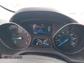 2013 Ford Escape SE с VIN 1FMCU0GXXDUD08064, выставлен на аукционе IAAI как лот 42154875 с пробегом 85 138 миль миль и . История ставок и продаж доступна на DreamBid. Изображение 7.