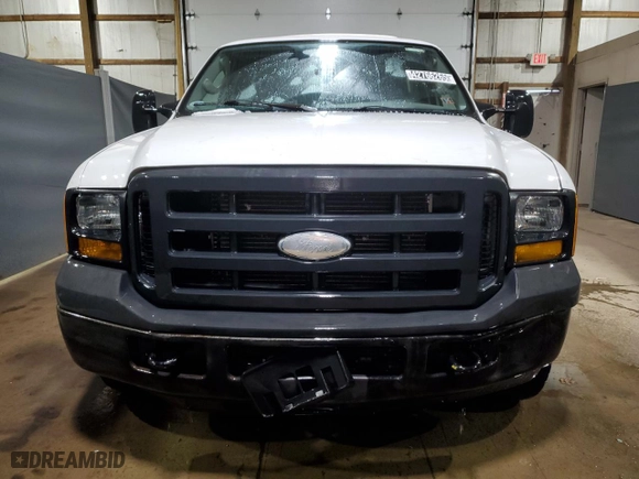 2006 Ford Super Duty F-350 SRW XL with VIN 1FTSF30526EC00037, listed as a Copart auction lot 42766265 with 230,599 mi miles and Clean Title. Bid and sale history available at carsss.com. Image 5.