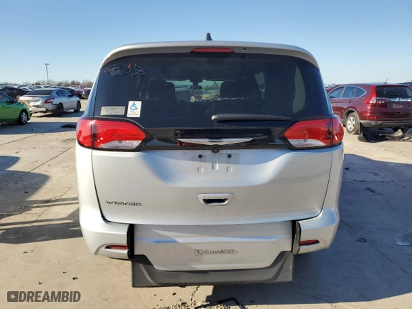 2022 Chrysler Voyager LX with VIN 2C4RC1CG4NR224317, listed as a Copart auction lot 43606655 with NaN miles and Salvage Title. Bid and sale history available at carsss.com. Image 6.