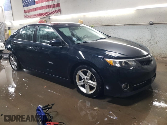2014 Toyota Camry L with VIN 4T1BF1FK4EU865183, listed as a Copart auction lot 88019955 with 203,441 mi miles and Salvage Title. Bid and sale history available at carsss.com. Image 4.