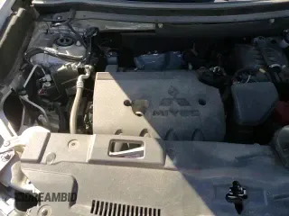 2020 Mitsubishi Outlander ES z VIN JA4AZ3A32LZ033483, wystawiony jako Copart lot #82045345 z przebiegiem 85 128 mil mil oraz Szkoda całkowita • Salvage title. Historia ofert i sprzedaży dostępna na DreamBid. Obrazek 14.