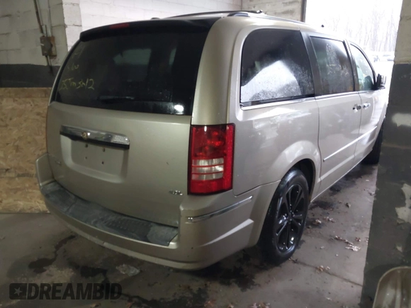 2008 Chrysler Town & Country Limited with VIN 2A8HR64X48R774894, listed as a IAAI auction lot 41862086 with 999,999 mi miles. Bid and sale history available at carsss.com. Image 4.