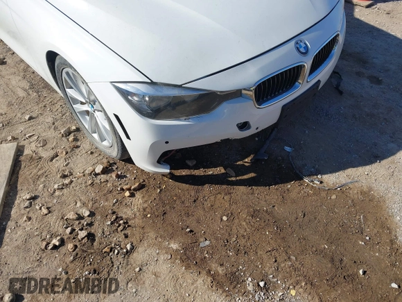 2016 BMW 3 Series 320i xDrive with VIN WBA8E5G51GNU21867, listed as a IAAI auction lot 40593300 with 99,044 mi miles and . Bid and sale history available at DreamBid. Image 6.