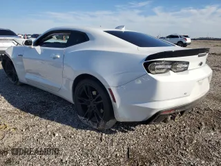 2023 Chevrolet Camaro LT1 with VIN 1G1FF1R78P0101871, listed as a Copart auction lot 43396805 with 29,817 mi miles and Salvage Title. Bid and sale history available at DreamBid. Image 2.