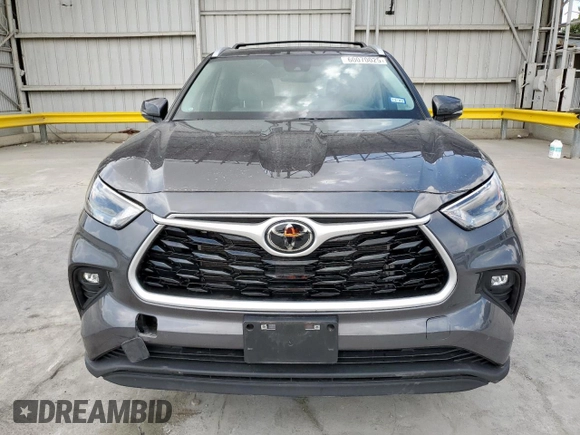 2023 Toyota Highlander L with VIN 5TDKDRAHXPS013500, listed as a Copart auction lot 60070025 with 40,788 mi miles and Salvage title. Bid and sale history available at DreamBid. Image 5.