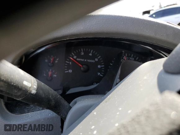 2005 Ford F-150 XL with VIN 1FTRF14W45NA21020, listed as a Copart auction lot 45088545 with 0 mi miles and Salvage Title. Bid and sale history available at carsss.com. Image 9.