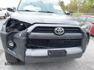 2021 Toyota 4Runner SR5 with VIN JTEMU5JR8M5855842, listed as a IAAI auction lot 42016331 with 87,455 mi miles and . Bid and sale history available at DreamBid. Image 17.
