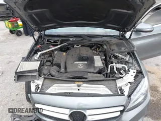 2018 Mercedes-Benz C 300 with VIN 55SWF4JBXJU265610, listed as a IAAI auction lot 41626070 with 46,071 mi miles and . Bid and sale history available at DreamBid. Image 10.