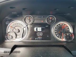 2013 Ram 1500 Sport z VIN 1C6RR7MT0DS571211, wystawiony jako Copart lot #49482605 z przebiegiem 178 395 mil mil oraz Szkoda całkowita • Salvage title. Historia ofert i sprzedaży dostępna na DreamBid. Obrazek 9.