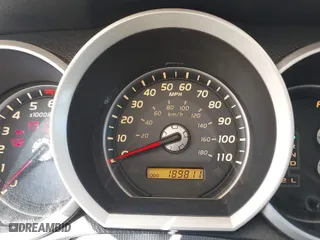 2006 Toyota 4Runner Limited with VIN JTEBT17R068030681, listed as a IAAI auction lot 39405197 with 189,811 mi miles. Bid and sale history available at carsss.com. Image 7.