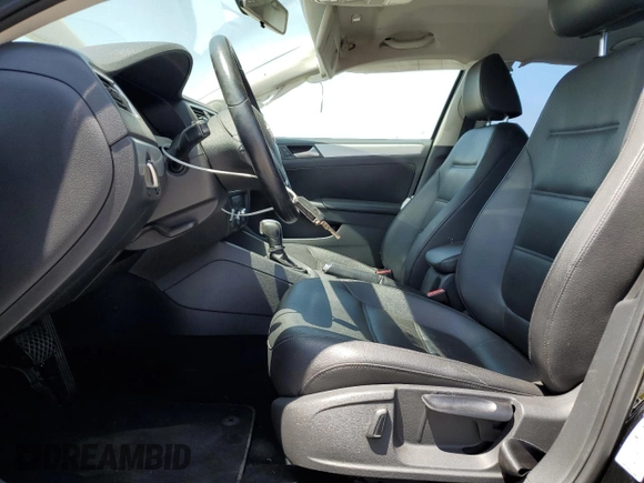 2014 Volkswagen Jetta SE with VIN 3VWD17AJ0EM268515, listed as a Copart auction lot 59977225 with 163,365 mi miles and Salvage title. Bid and sale history available at DreamBid. Image 7.