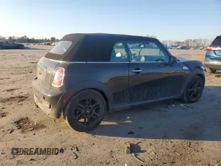 2015 MINI Convertible S with VIN WMWZP3C58F2A91317, listed as a Copart auction lot 42748905 with 164,932 mi miles and Salvage title. Bid and sale history available at DreamBid. Image 3.