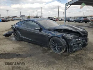 2023 Tesla Model S Plaid z VIN 5YJSA1E63PF498778, wystawiony jako Copart lot #43960765 z przebiegiem Nie podano mil oraz Szkoda całkowita • Salvage title. Historia ofert i sprzedaży dostępna na DreamBid. Obrazek 4.