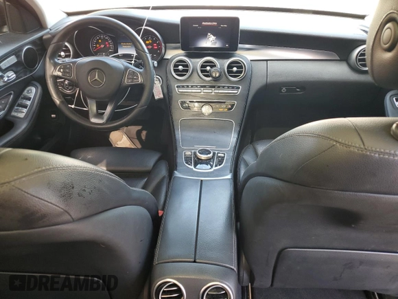2017 Mercedes-Benz C 300 z VIN WDDWF4JB2HR248909, wystawiony jako Copart lot #58816205 z przebiegiem 117 423 mil mil oraz Szkoda całkowita • Salvage title. Historia ofert i sprzedaży dostępna na DreamBid. Obrazek 8.