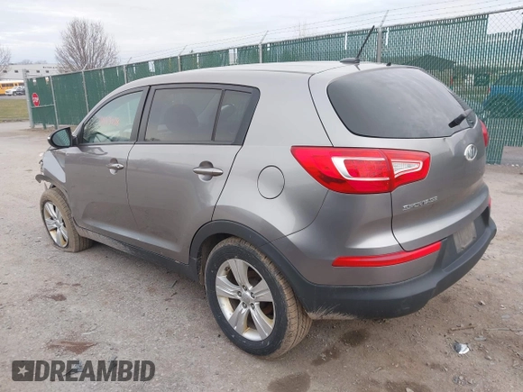 2012 Kia Sportage LX with VIN KNDPB3A28C7332354, listed as a IAAI auction lot 41933058 with 75,938 mi miles. Bid and sale history available at carsss.com. Image 3.
