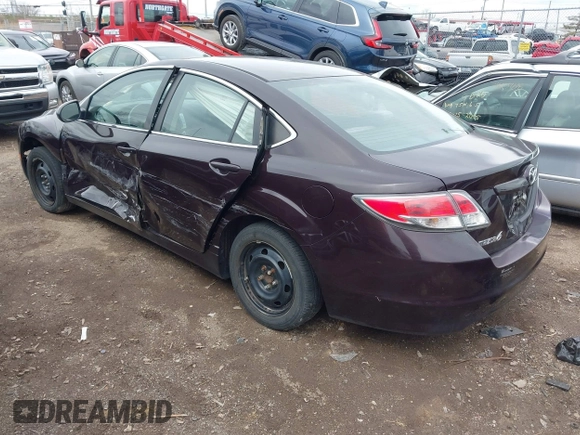 2010 Mazda 6 i Sport with VIN 1YVHZ8BHXA5M40557, listed as a IAAI auction lot 41865949 with 185,220 mi miles. Bid and sale history available at carsss.com. Image 3.
