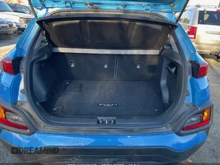 2018 Hyundai Kona SE with VIN KM8K1CAA8JU101050, listed as a IAAI auction lot 41617412 with 10,179 mi miles. Bid and sale history available at carsss.com. Image 10.