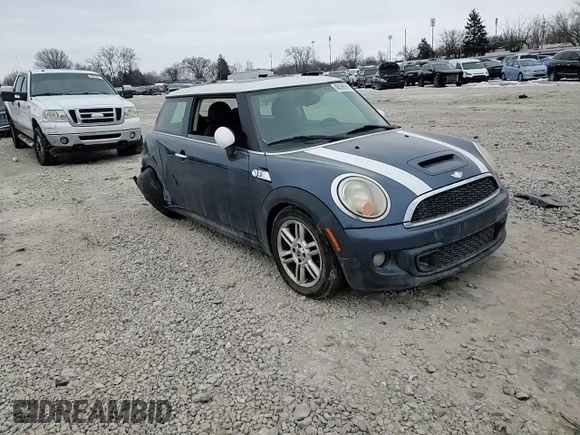 2011 MINI Hardtop S with VIN WMWSV3C55BTY10340, listed as a Copart auction lot 88598945 with Not Provided miles and Salvage Title. Bid and sale history available at DreamBid. Image 10.