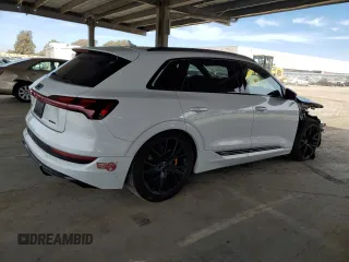 2022 Audi e-tron Chronos with VIN WA1VABGE8NB024505, listed as a Copart auction lot 47444995 with 45,476 mi miles and Salvage title. Bid and sale history available at DreamBid. Image 3.