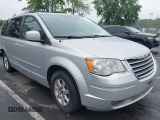 2008 Chrysler Town & Country Touring with VIN 2A8HR54P68R114415, listed as a IAAI auction lot 42446776 with 181,297 mi miles and . Bid and sale history available at DreamBid. Image 1.