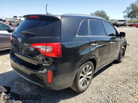 2014 Kia Sorento SX with VIN 5XYKW4A71EG442717, listed as a Copart auction lot 48193205 with 105,884 mi miles and Salvage Title. Bid and sale history available at carsss.com. Image 3.