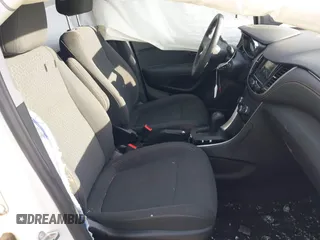 2019 Chevrolet Trax LS with VIN 3GNCJNSB5KL242561, listed as a IAAI auction lot 41662487 with 38,209 mi miles. Bid and sale history available at carsss.com. Image 5.