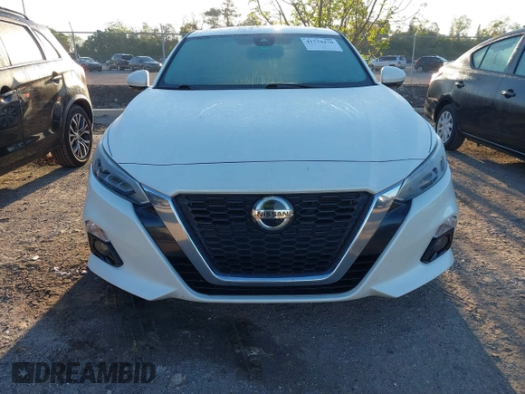 2019 Nissan Altima 2.5 Platinum with VIN 1N4BL4FV3KC116794, listed as a IAAI auction lot 41779270 with 89,086 mi miles. Bid and sale history available at carsss.com. Image 12.
