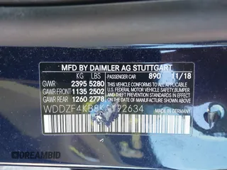 2019 Mercedes-Benz E-Class E 300 with VIN WDDZF4KB8KA592634, listed as a IAAI auction lot 41817498 with 103,676 mi miles. Bid and sale history available at carsss.com. Image 9.