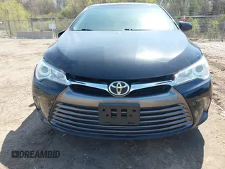 2015 Toyota Camry XLE z VIN 4T4BF1FK5FR505945, wystawiony jako IAAI lot #42114226 z przebiegiem 197 032 mil mil oraz . Historia ofert i sprzedaży dostępna na DreamBid. Obrazek 12.